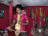 Продавец музыкальных инструментов из Покхары