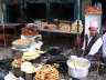 Катманду. Пищу готовят на улице